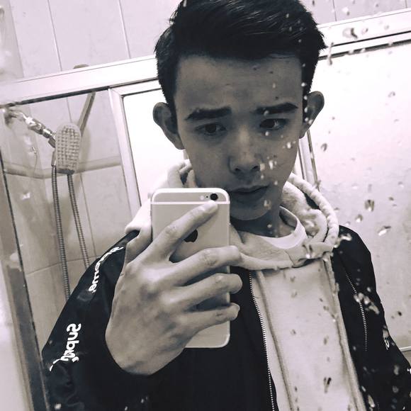 Meet your Posher, Anh d. - Picture 1 of 1